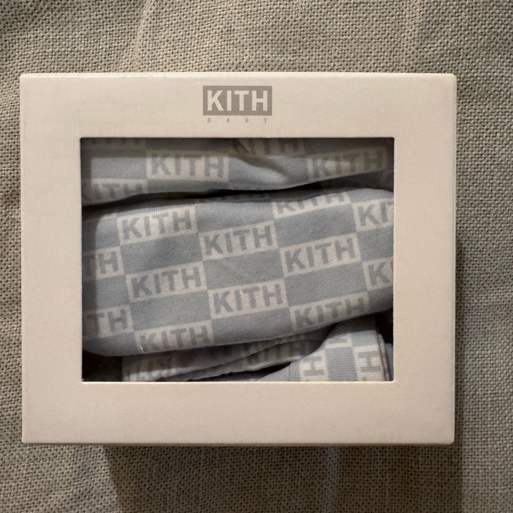 Kith baby matching gift set